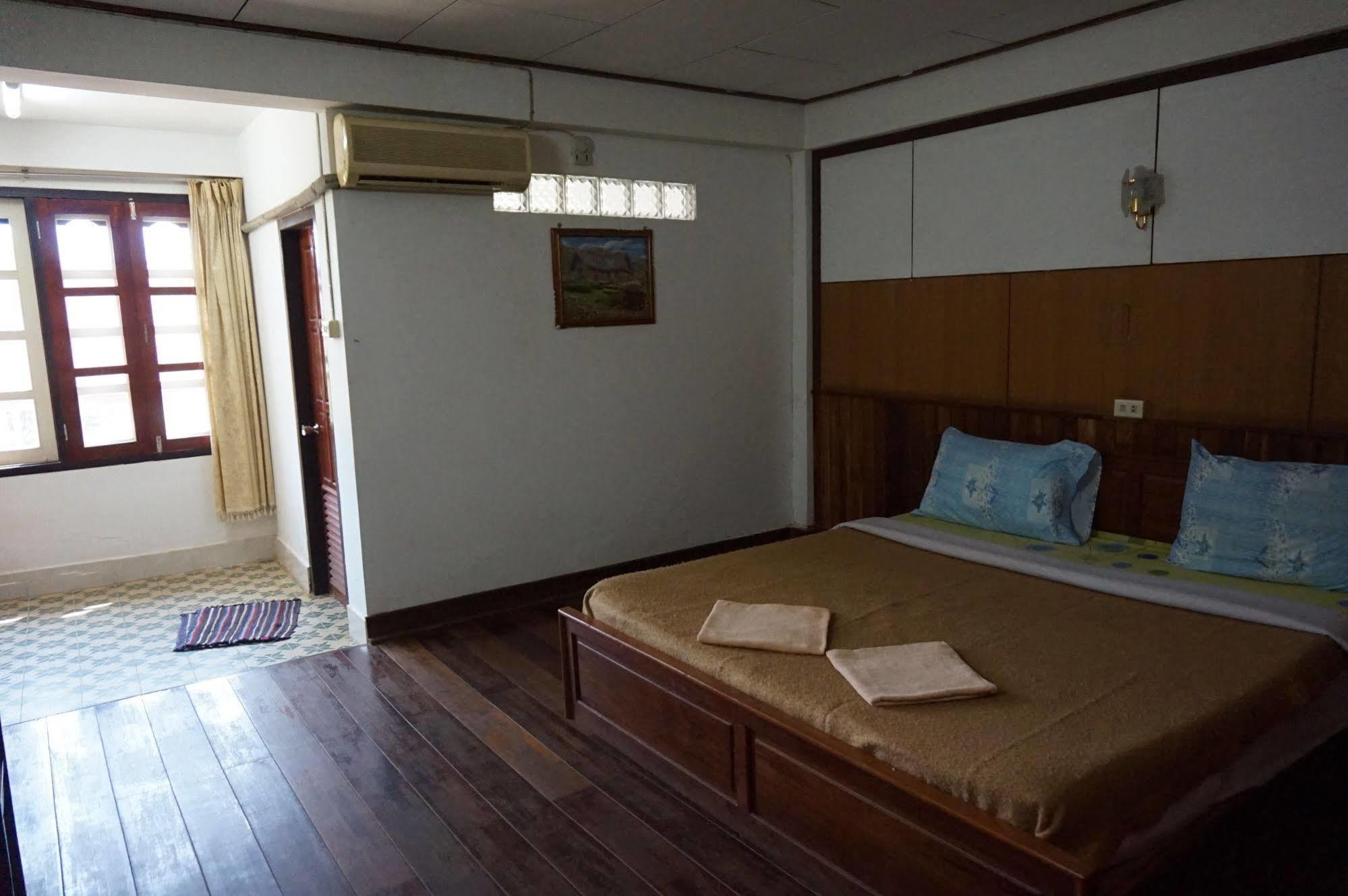 Champa Hotel Pakse Dış mekan fotoğraf